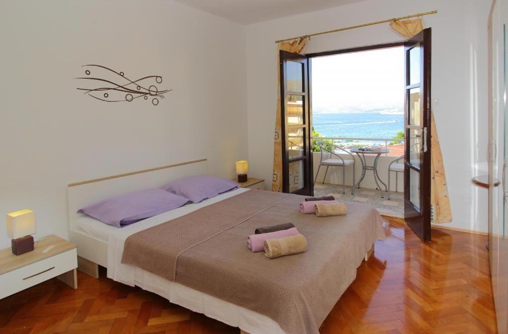 Apartments Dubreta 챠브타트 외부 사진